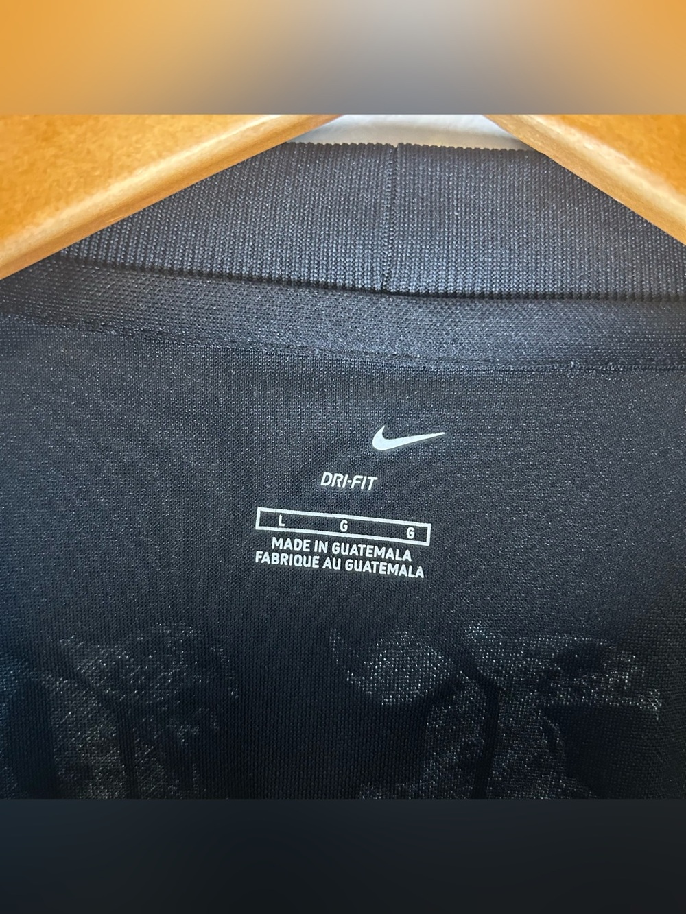 Nike Running Men’s T-shirt Size L Black Dri Fit Logo Run Hit Wonder Run Hard EUE - Picture 9 of 12